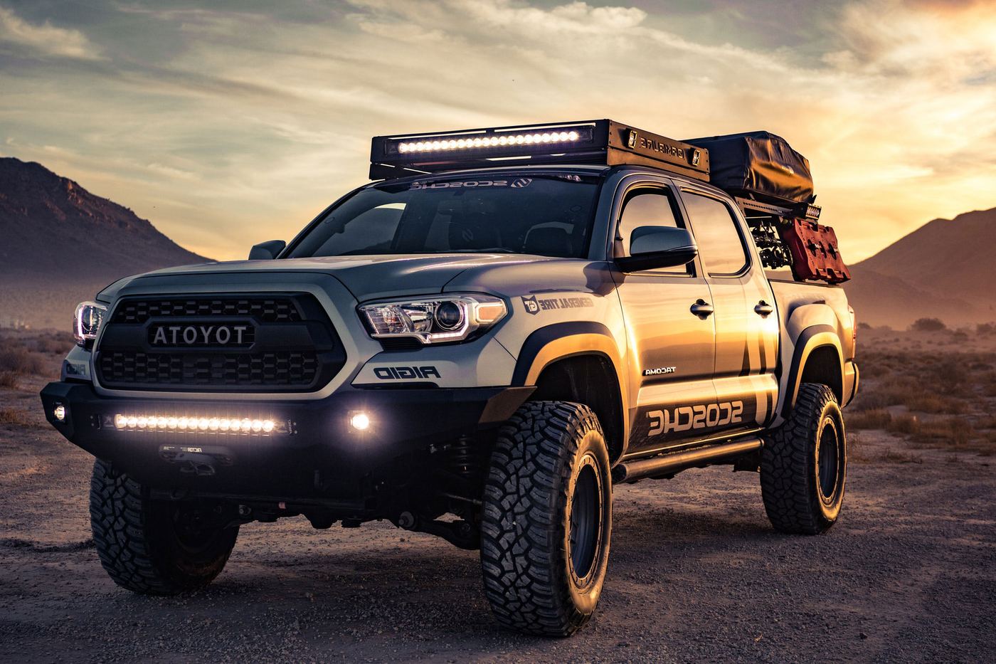 4x4 off-roader photo 2