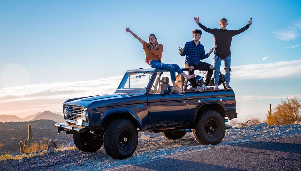 4x4 off-roader photo 3